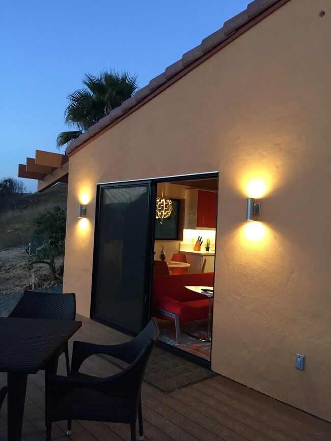 Building Photo - 3900 Paso Oro Verde