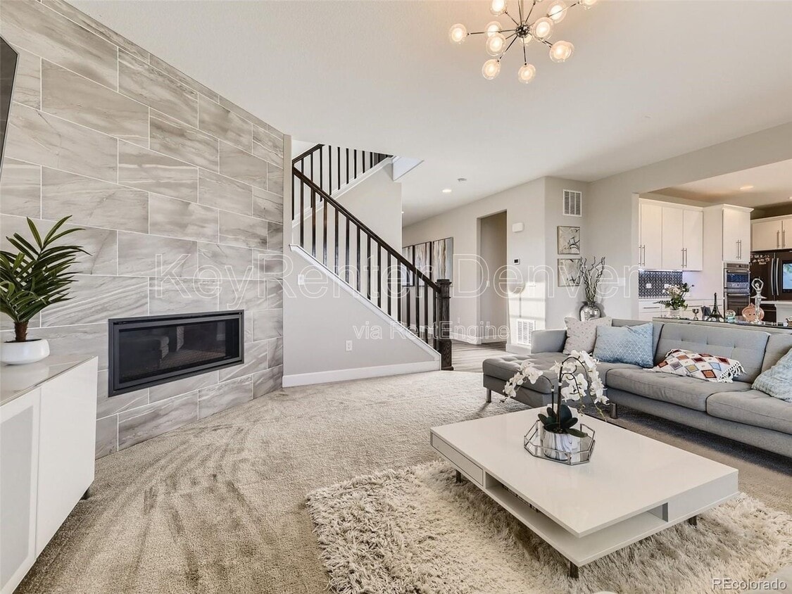 Foto principal - 7343 S Queensburg St