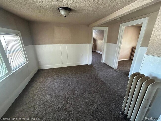 Building Photo - 7615 Yacht Ave