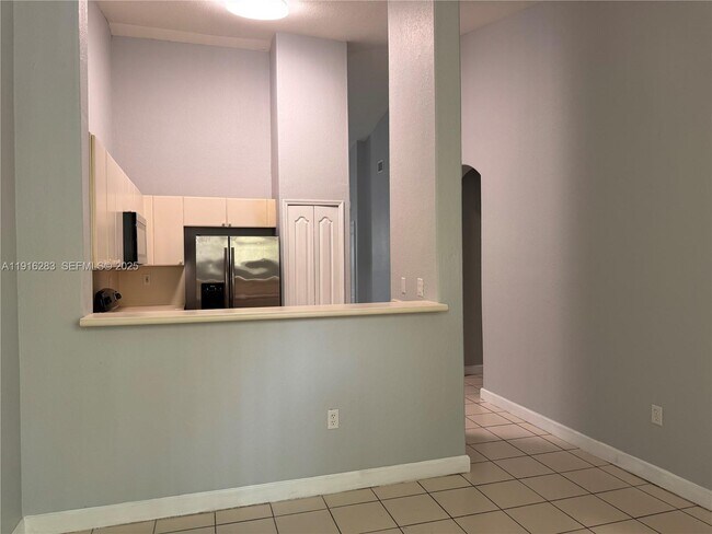 Foto del edificio - 1663 SE 29th St