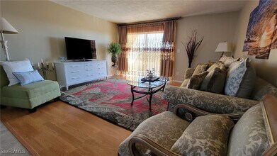 Building Photo - 2366 E Mall Dr