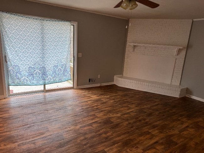 Foto del edificio - 4510 Price Rd