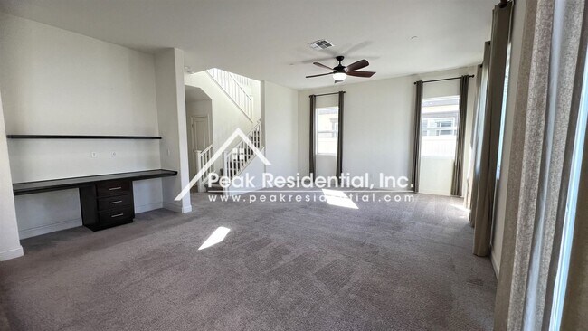 Foto del edificio - 4 br, 3 bath House - 10320 Ensemble Wy