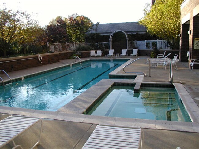 Foto del edificio - 950 Massachusetts Ave