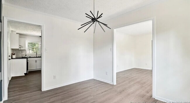 Foto del edificio - 7008 Darnell St
