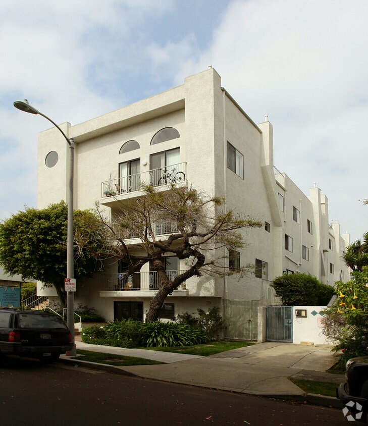 1524 Granville Ave, Los Angeles, CA 90025 Apartments in Los Angeles