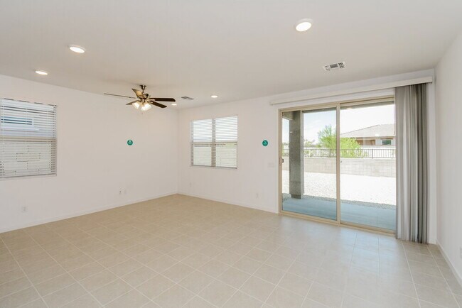Foto del edificio - 14446 W Hackamore Dr.