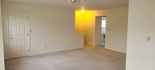 Foto del edificio - 2630 Waldman Dr