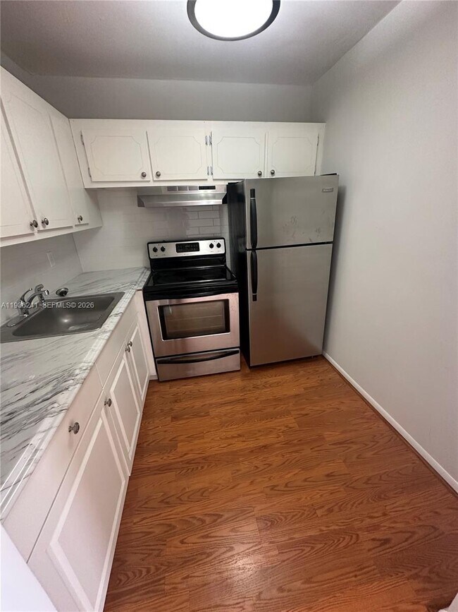 Foto del edificio - 118 Brighton C