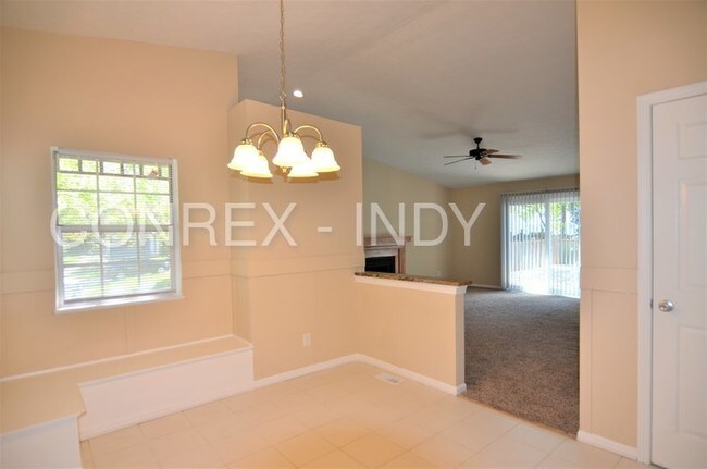 Building Photo - 5726 Rosemont Ct