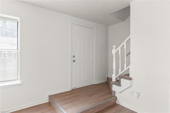 Foto del edificio - 935 Still-Harbor Cir