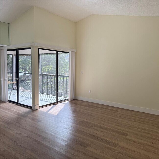 Foto del edificio - 1301 S Franklin Ave