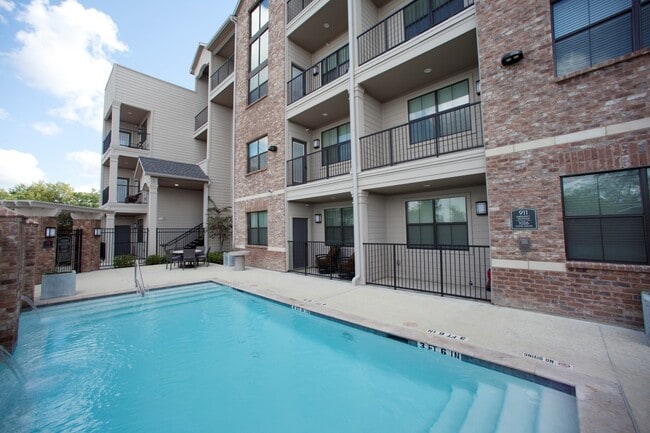 Piscina - Thomas Park Lofts
