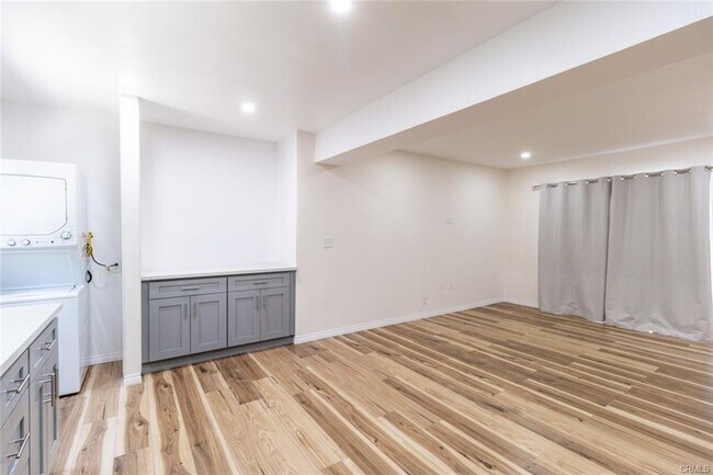 Foto del edificio - 11631 Gateway Blvd