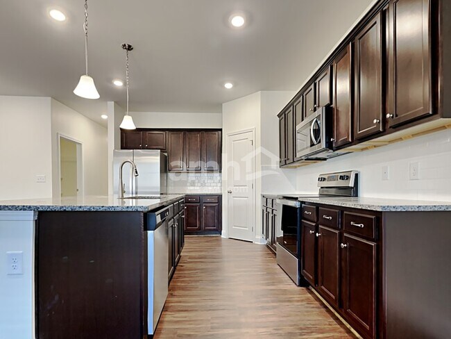 Foto del edificio - 532 Summit View Lane
