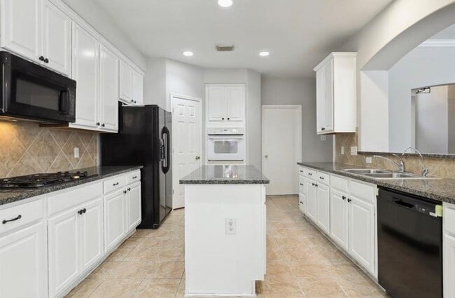 Foto del edificio - 2203 Centerbrook Ln