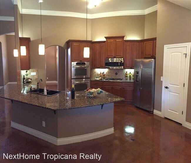 Building Photo - 4 br, 2.5 bath House - 4013 Lazy Brook Dr
