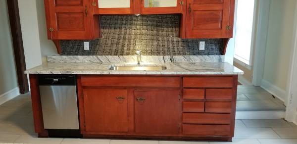 Foto principal - 1382 W 73rd St