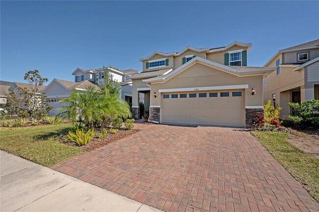 Building Photo - 7212 Paradiso Dr