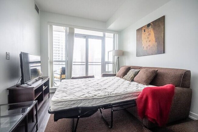 Building Photo - 89 Dunfield Ave