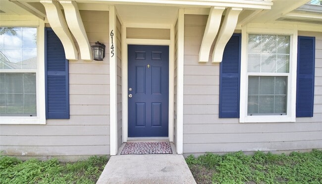 Building Photo - 6145 Settlers Square Ln
