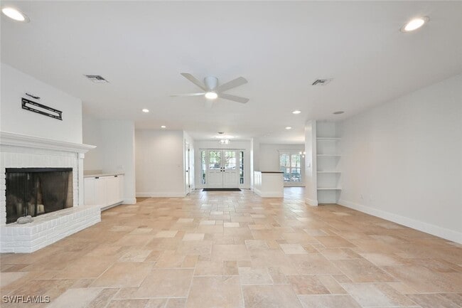 Building Photo - 508 Devils Ln