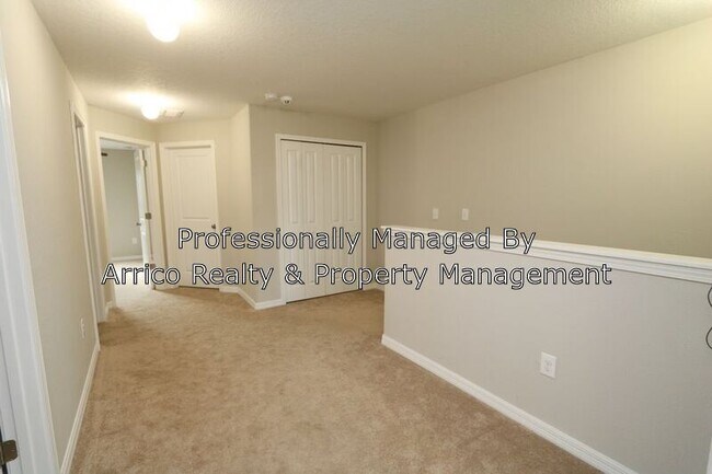 Building Photo - 12924 Utopia Gardens Way