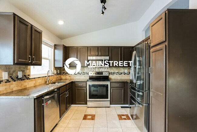 Building Photo - 3 Bedroom Pet-Friendly Home in BRIGHTON, C...
