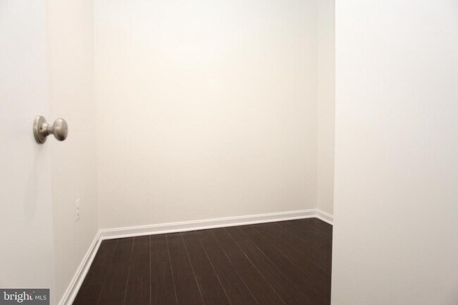 Foto del edificio - 3299 K St NW