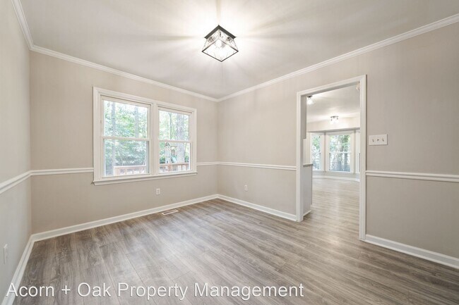 Building Photo - 3 br, 2.5 bath House - 813 Sanderson Dr