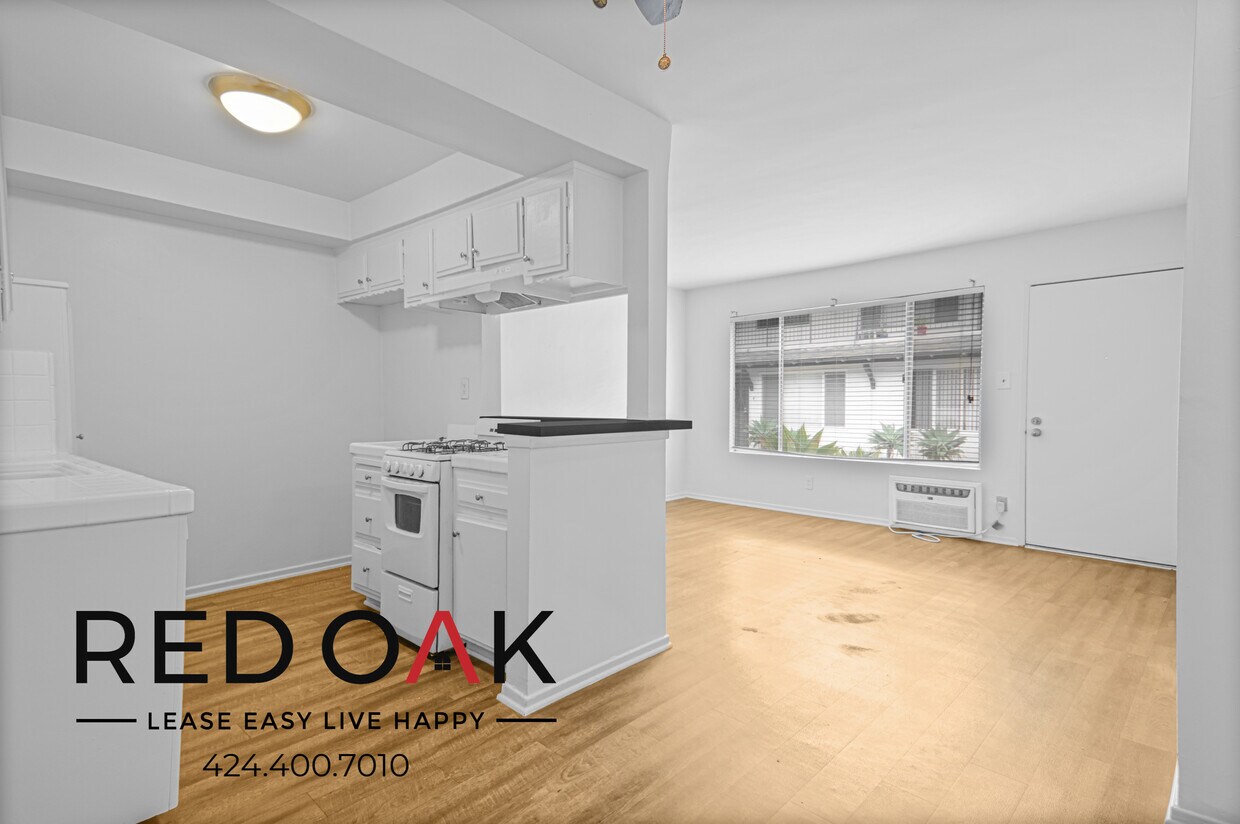 Primary Photo - Serene One Bedroom Walk-Up with Wall-Mount...