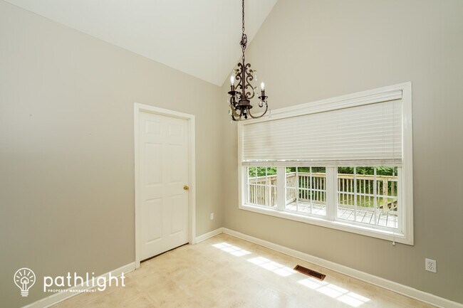 Building Photo - 6383 Ryans Way