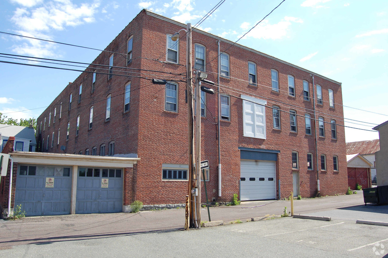 Foto del edificio - Elliott Place Apartments