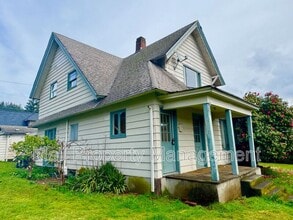 Building Photo - 507 N 5th St