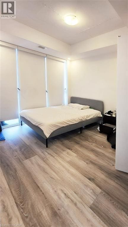 Building Photo - 60 Charles St W