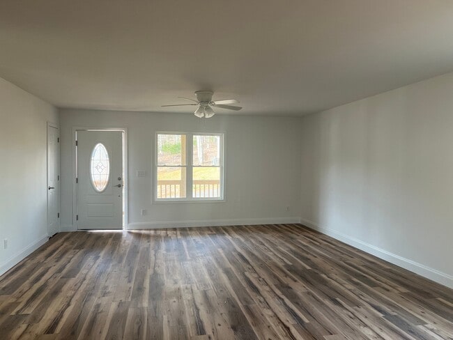 Building Photo - 180 Patriot Pl