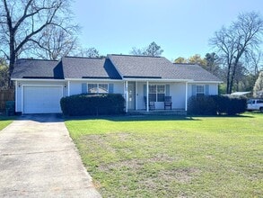 Building Photo - 40 Laurel Oaks Dr