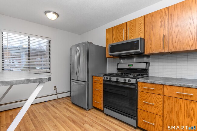 Foto del edificio - 5 Talcott Forest Rd