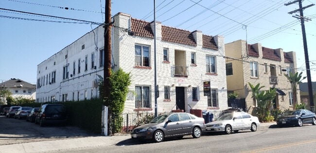 Building Photo - 1005 W 23rd St