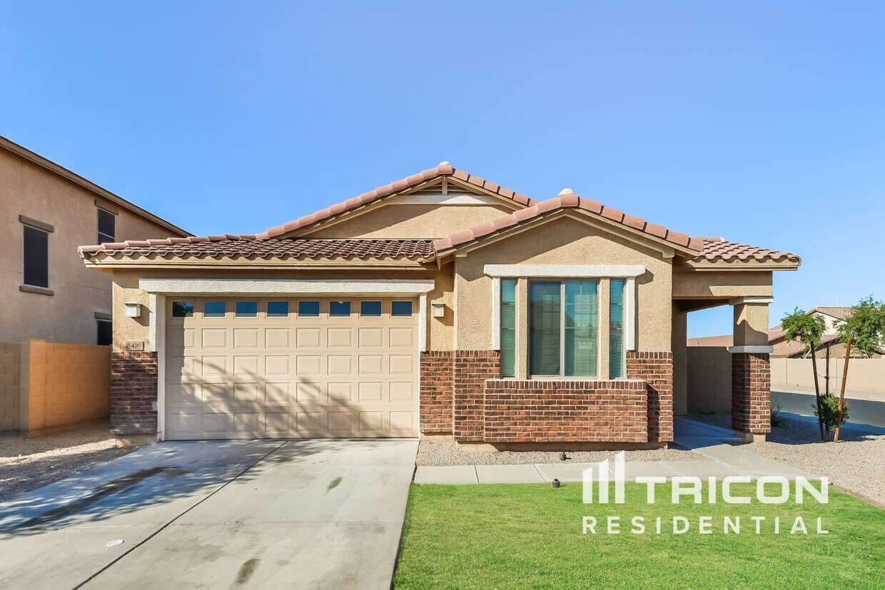Foto principal - 6410 S 72nd Ln