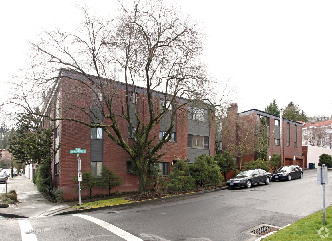 Primary Photo - 2512 NW Marshall St