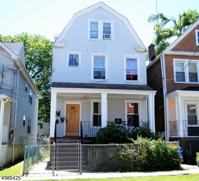 Primary Photo - 27 Wheeler St