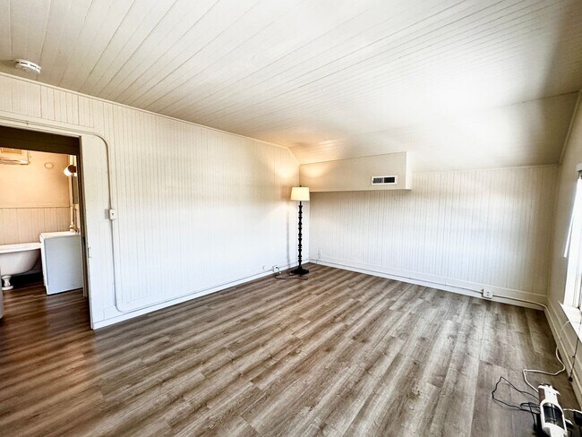 Foto del edificio - 137-B Court St. Petaluma, CA 94952