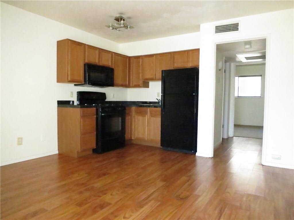 4107 Avondale Ave Unit 102, Dallas, TX 75219 Condo for Rent in Dallas