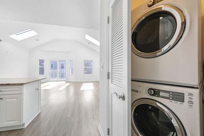 Foto del edificio - 62 Hutton St