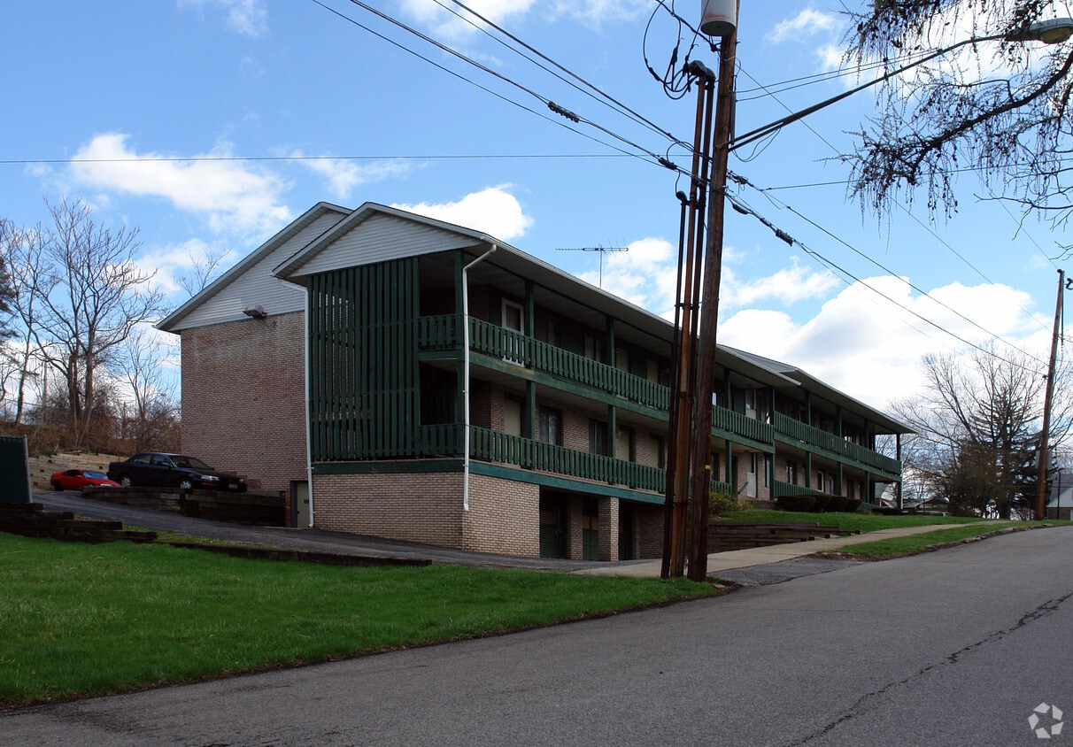 Building Photo - 350 Canton Rd