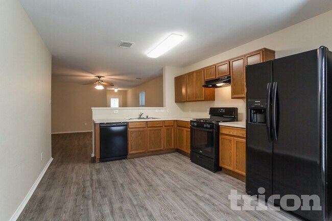 Foto del edificio - 8134 Chancewood Ln