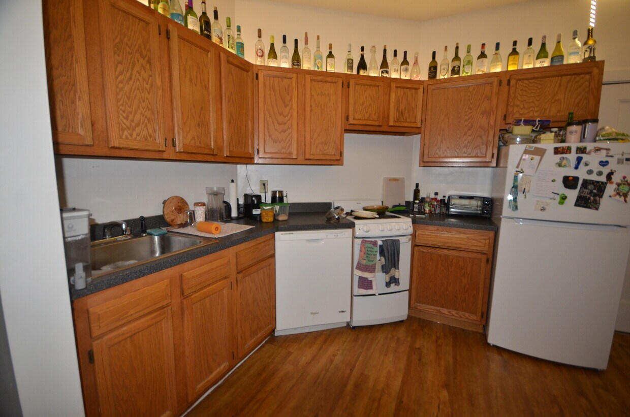 Foto principal - 1695 Beacon St