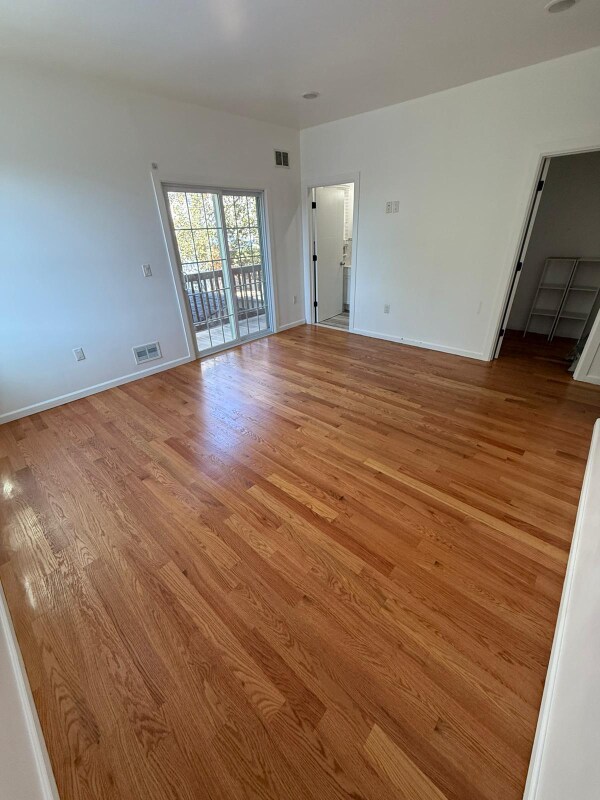 Building Photo - 76 Wakeman Ave