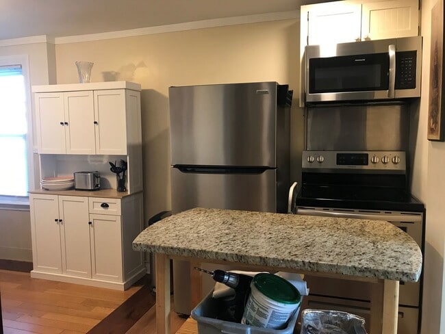 Photo - 702 Main St Apartment